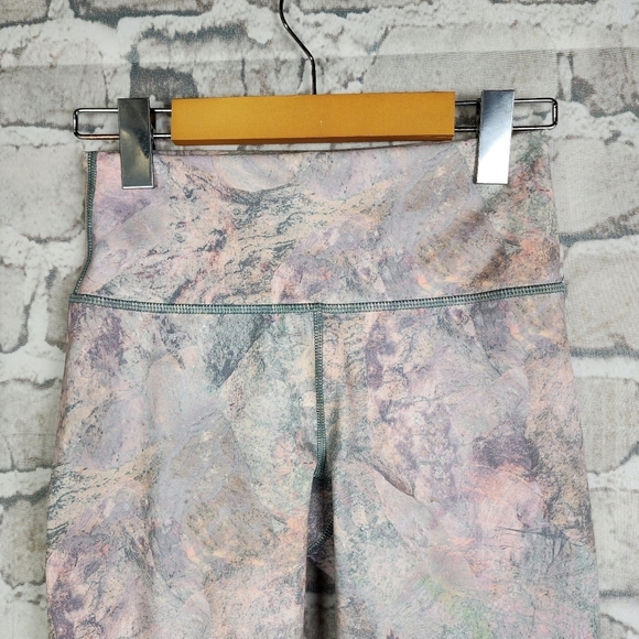Fabletics Define Powerhold High Waisted 7/8 Leggings Moonrock Pastel Size XS NWT - Picture 5 of 15
